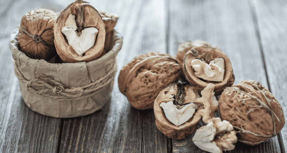 Žluklé ořechy: Když chuťové požitky přecházejí v nepříjemnosti