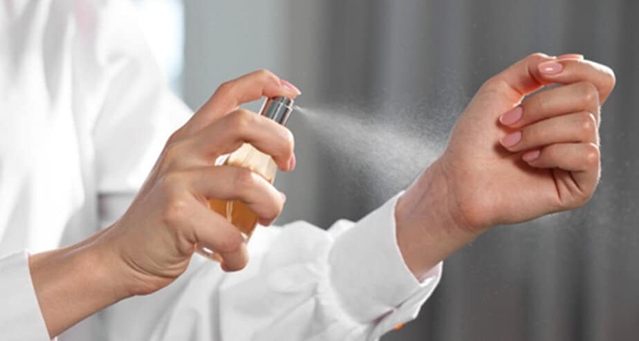 Jak docílit toho, aby vůně vydržela po celý den? Kompletní průvodce